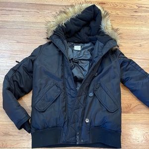 Women’s black puffer